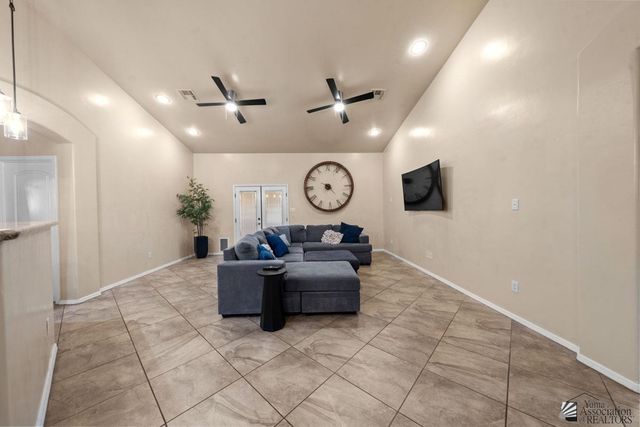 471 N Ismael Solorio Ct, San Luis, AZ 85349