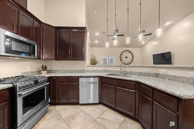 471 N Ismael Solorio Ct, San Luis, AZ 85349