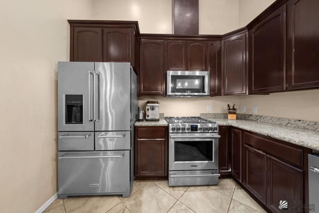 471 N Ismael Solorio Ct, San Luis, AZ 85349