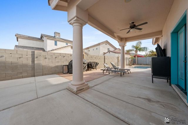 471 N Ismael Solorio Ct, San Luis, AZ 85349