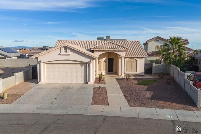 471 N Ismael Solorio Ct, San Luis, AZ 85349