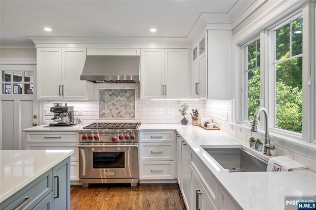 131 Highwood Avenue, Glen Rock, NJ 07452