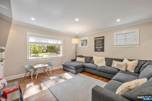 131 Highwood Avenue, Glen Rock, NJ 07452