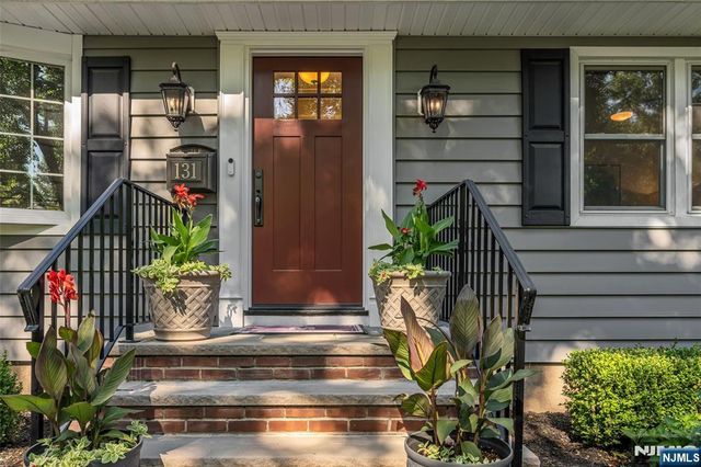 131 Highwood Avenue, Glen Rock, NJ 07452