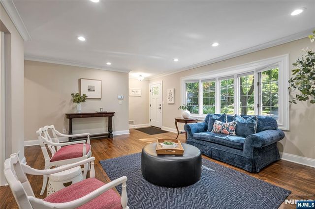 131 Highwood Avenue, Glen Rock, NJ 07452
