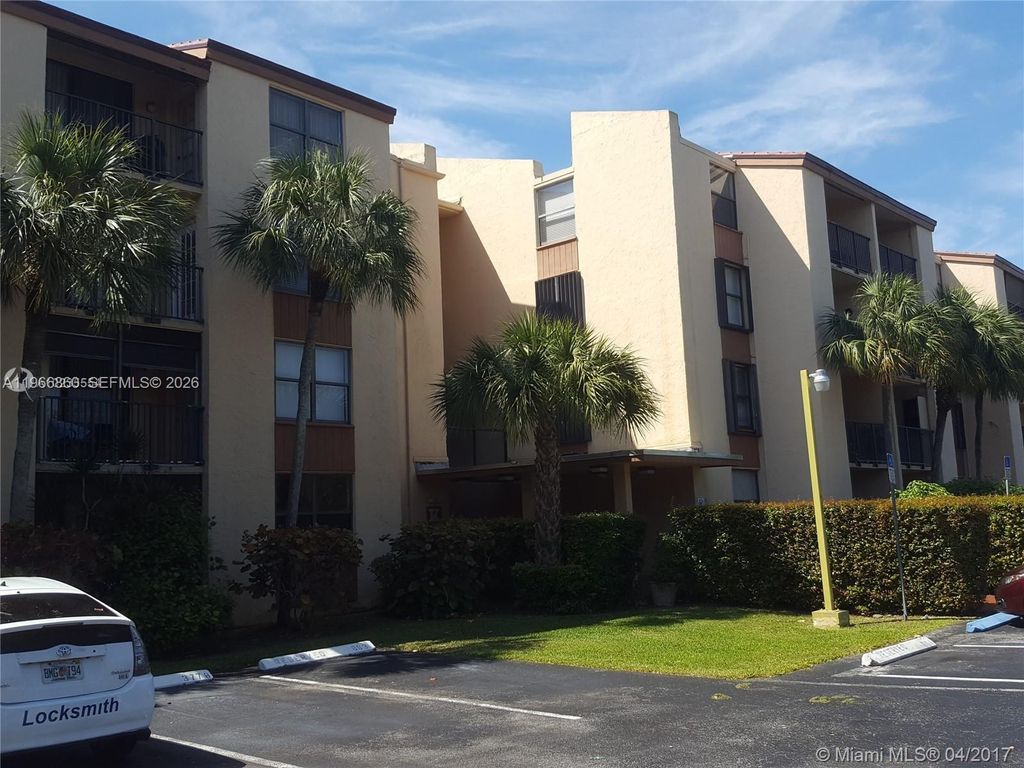 14601 N Kendall Dr 208K, Miami, FL 33186