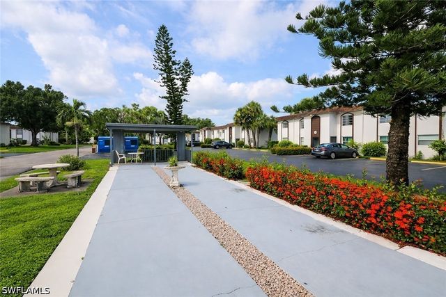 2828 Jackson ST C4, Fort Myers, FL 33901