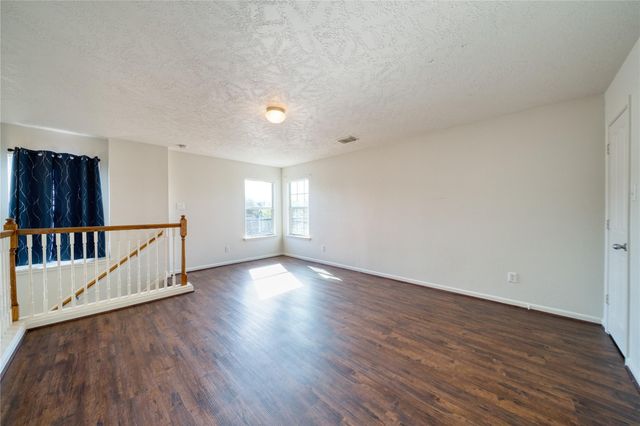 6610 Autumn Sunset Lane, Spring, TX 77379