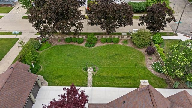 3704 18th AVENUE, Kenosha, WI 53140
