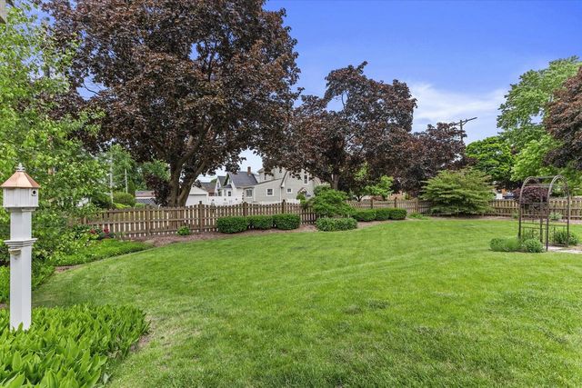 3704 18th AVENUE, Kenosha, WI 53140