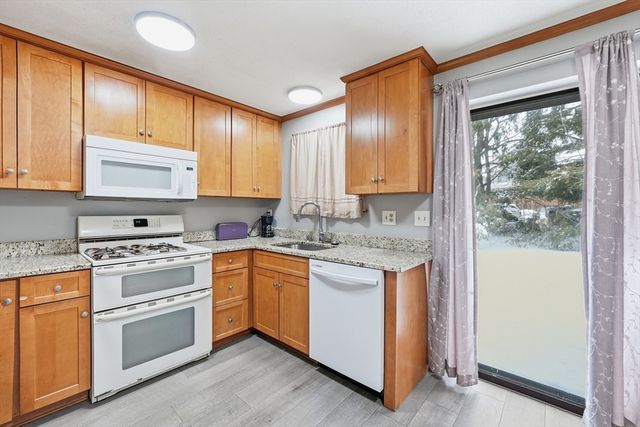 414 Farrwood Drive 414, Haverhill, MA 01835