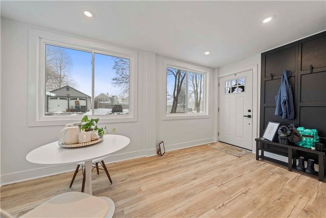 46 Dewey Ave, Irondequoit, NY 14617