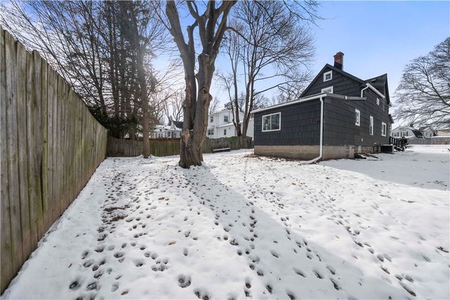 46 Dewey Ave, Irondequoit, NY 14617