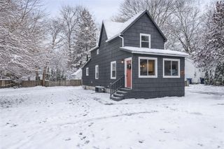 46 Dewey Ave, Irondequoit, NY 14617