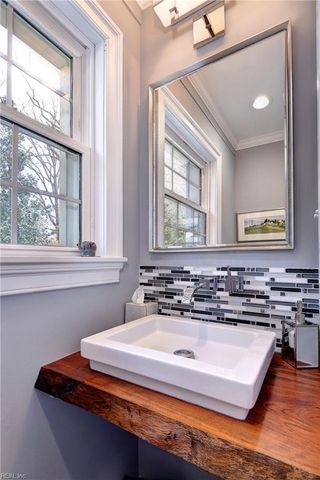 1527 Jamestown RD, Williamsburg, VA 23185