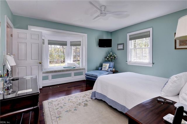 1527 Jamestown RD, Williamsburg, VA 23185