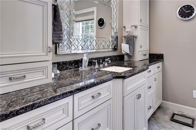 1527 Jamestown RD, Williamsburg, VA 23185