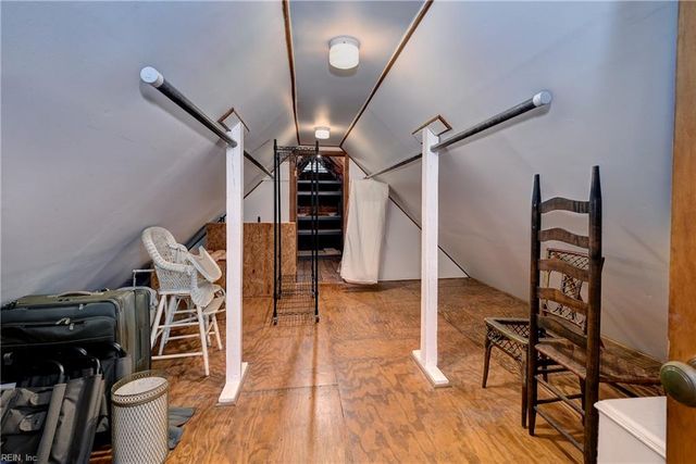 1527 Jamestown RD, Williamsburg, VA 23185