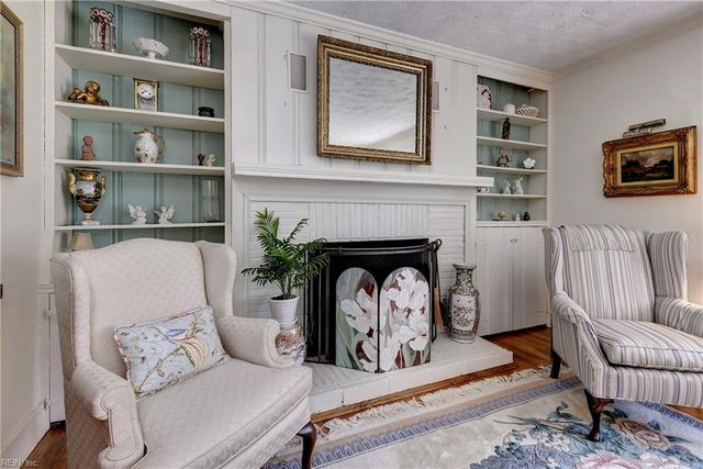 1527 Jamestown RD, Williamsburg, VA 23185