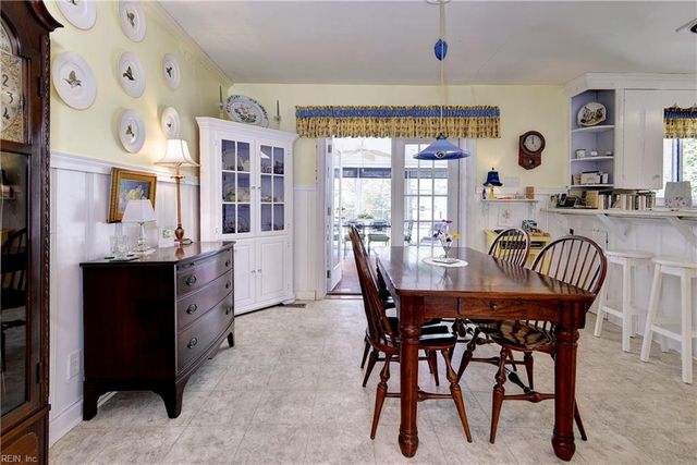 1527 Jamestown RD, Williamsburg, VA 23185