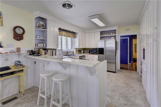 1527 Jamestown RD, Williamsburg, VA 23185