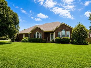 120 Esther Cir Circle, Trumann, AR 72472