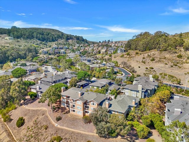 214 Swallowtail Court, Brisbane, CA 94005