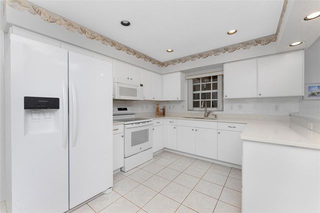 8358 PONDVIEW LANE, Englewood, FL 34224