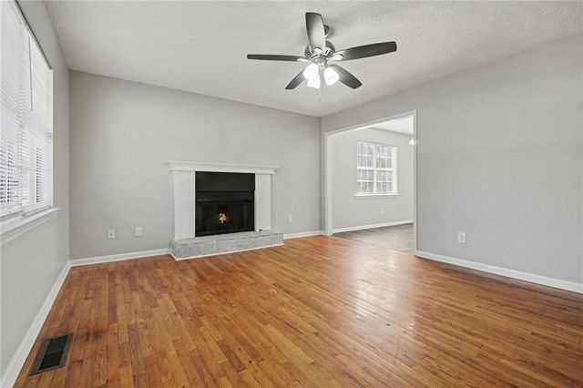 557 Davis Mill Drive, Dallas, GA 30157