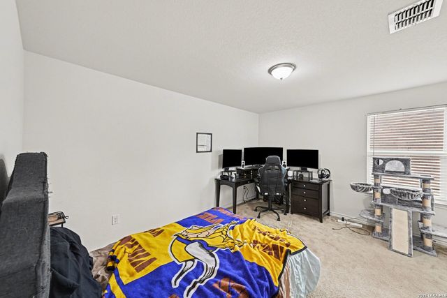 9825 Overlook Cyn, San Antonio, TX 78245