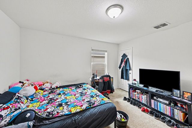 9825 Overlook Cyn, San Antonio, TX 78245