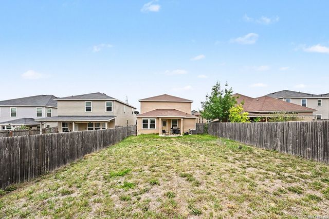 9825 Overlook Cyn, San Antonio, TX 78245