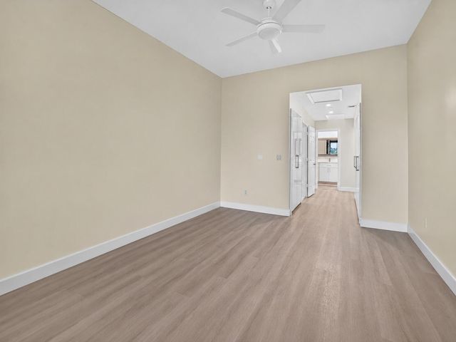 7460 La Paz Boulevard 304, Boca Raton, FL 33433