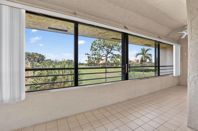 7460 La Paz Boulevard 304, Boca Raton, FL 33433