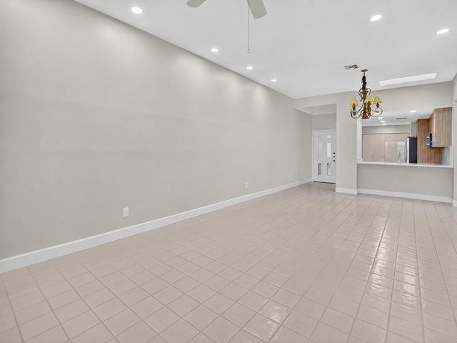 7460 La Paz Boulevard 304, Boca Raton, FL 33433