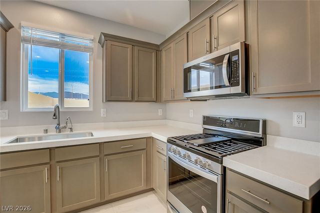 10643 Enridge Avenue, Las Vegas, NV 89166