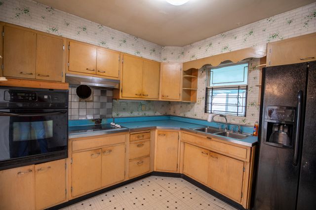 133 N Grand Boulevard, Gary, IN 46403