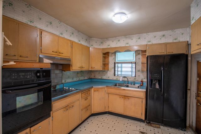 133 N Grand Boulevard, Gary, IN 46403