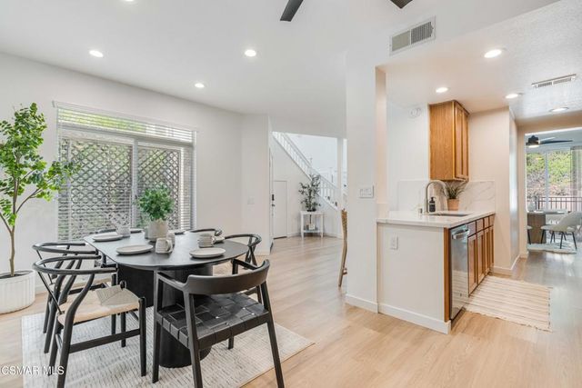 530 Sonata Way C, Simi Valley, CA 93065