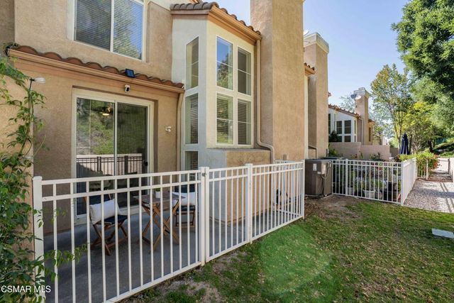 530 Sonata Way C, Simi Valley, CA 93065