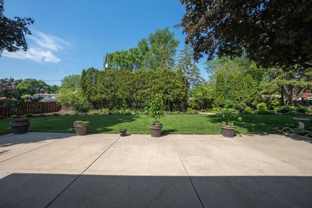 230 ARBOR LANE, Green Bay, WI 54301