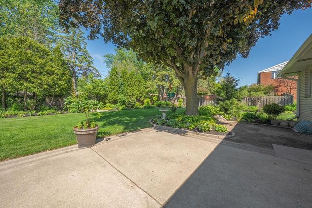 230 ARBOR LANE, Green Bay, WI 54301