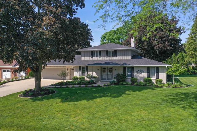 230 ARBOR LANE, Green Bay, WI 54301