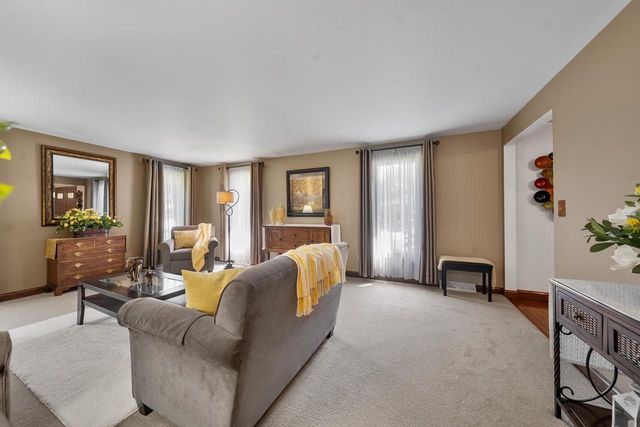 230 ARBOR LANE, Green Bay, WI 54301