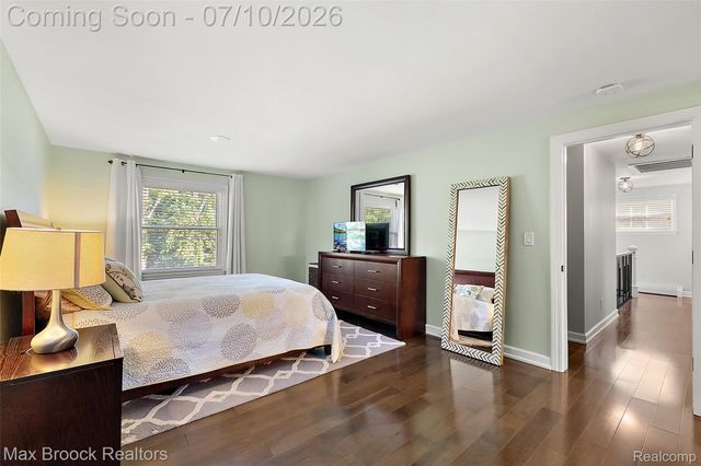 139 Wimbleton Drive, Birmingham, MI 48009