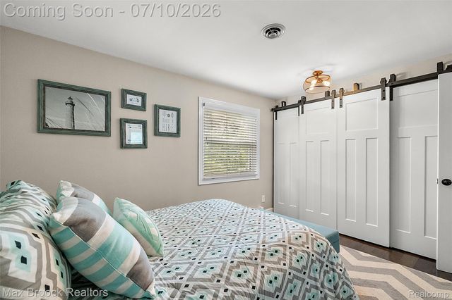 139 Wimbleton Drive, Birmingham, MI 48009
