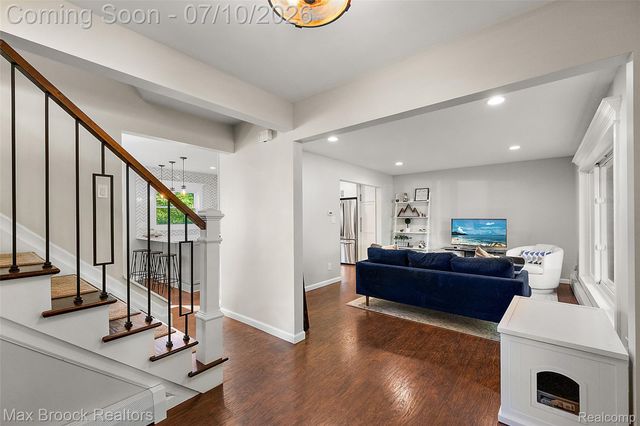 139 Wimbleton Drive, Birmingham, MI 48009