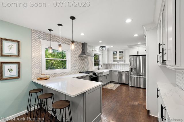139 Wimbleton Drive, Birmingham, MI 48009