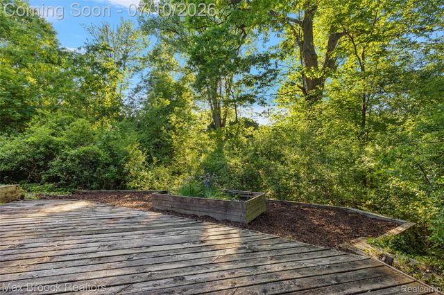 139 Wimbleton Drive, Birmingham, MI 48009