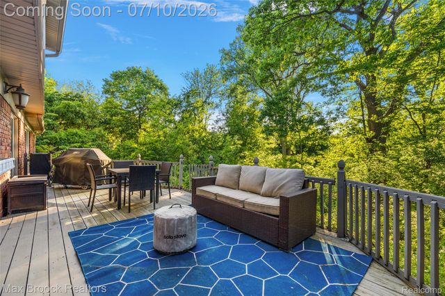 139 Wimbleton Drive, Birmingham, MI 48009